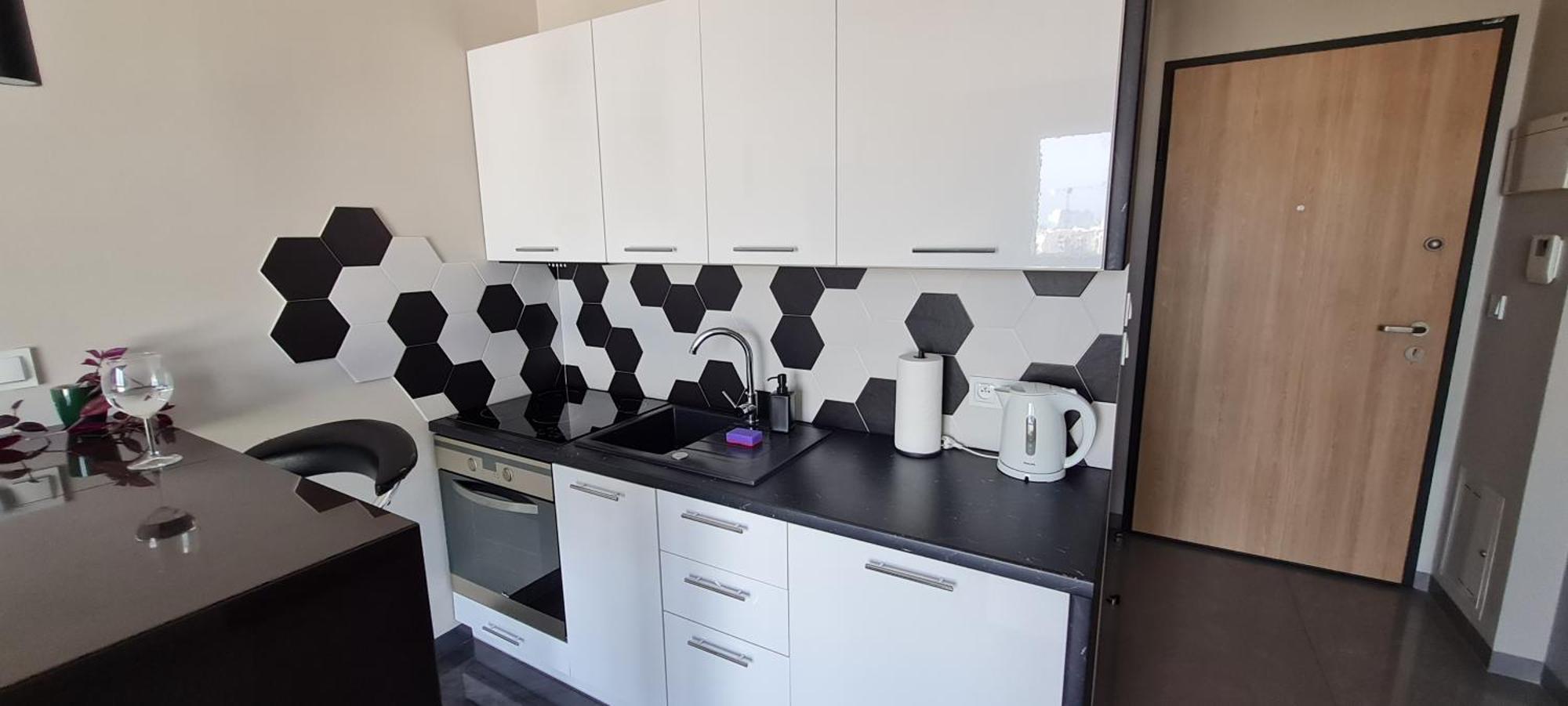 Metro Modern Apartament